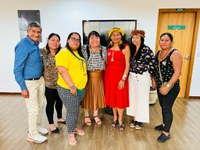 Joenia Wapichana recebe delegação de mulheres indígenas do Tocantins e Mato Grosso