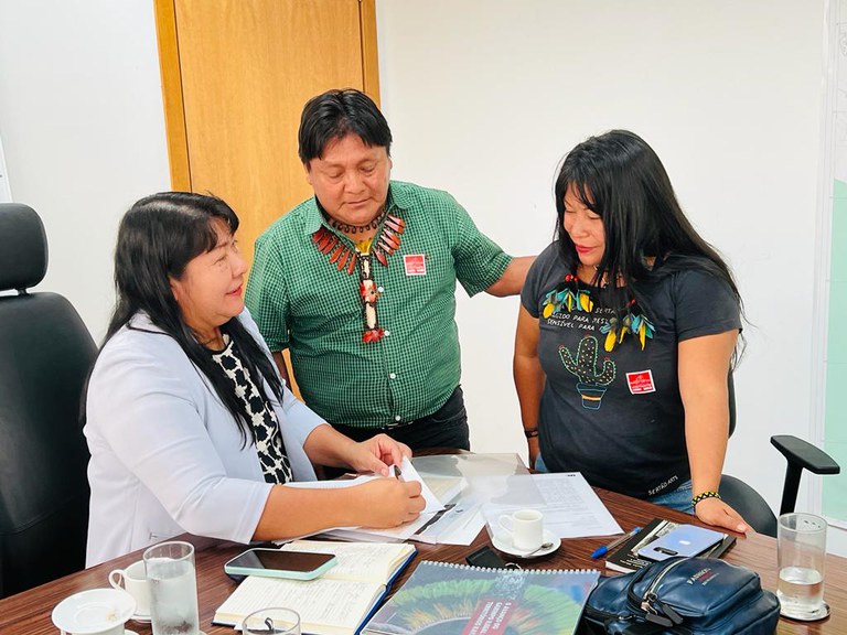 Reunião com lideranças Yanomami, Munduruku e Kayapó. Foto Debora Schuch (3).jpeg