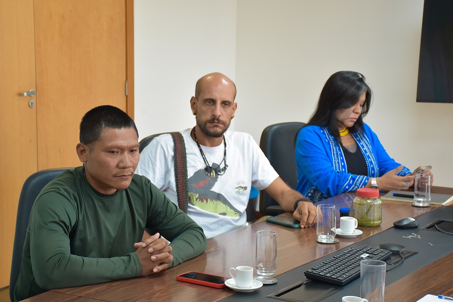Visita de lideranças Korubo na sede da Funai em Brasília - Foto José Rui Gavião_Funai (12).jpg