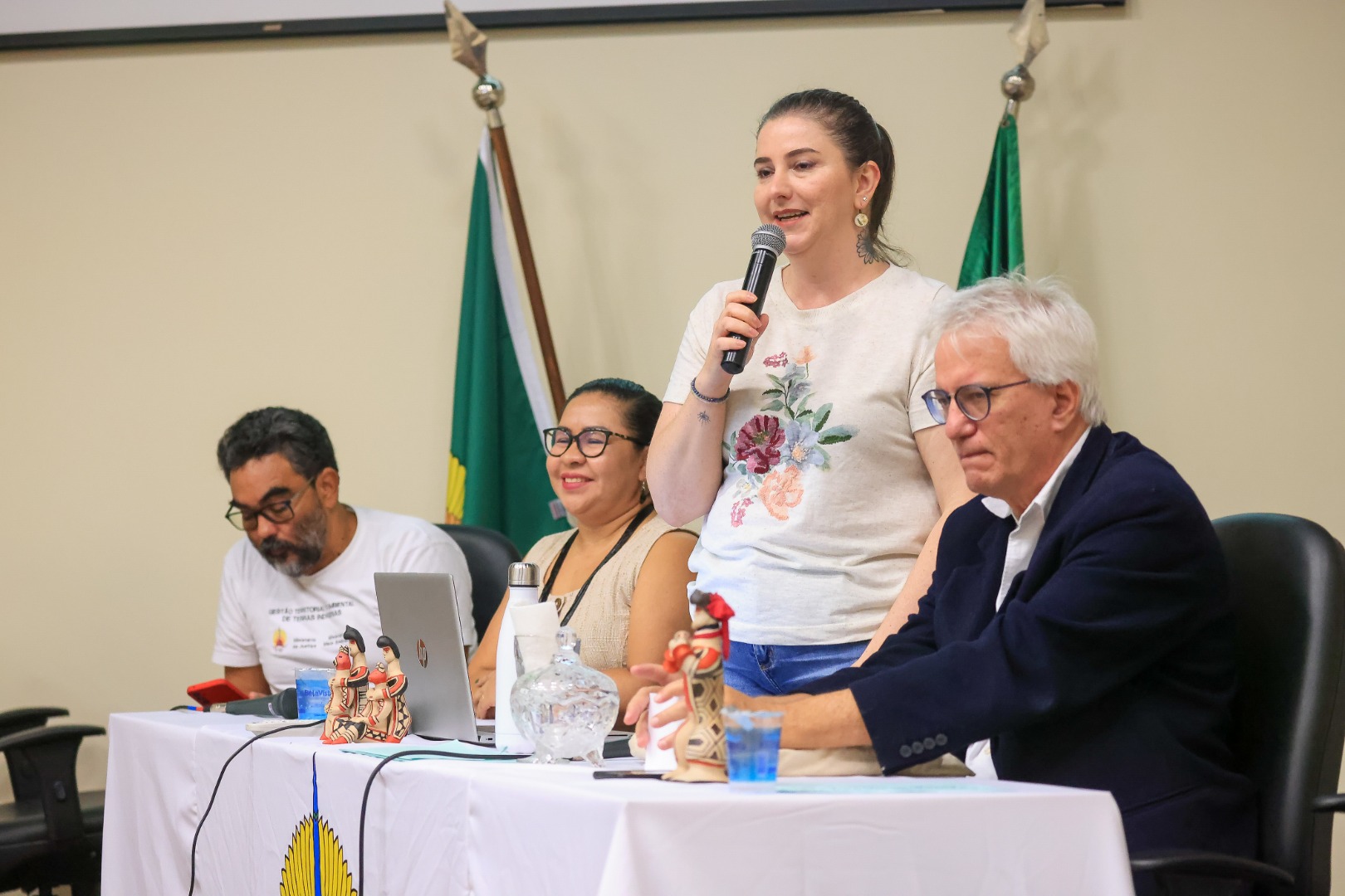 09.11.2024 - Diálogo das CRs, Frentes de Proteção e Museu do Índio com a presidenta e diretoras - Foto Lohana Chaves (9).JPG