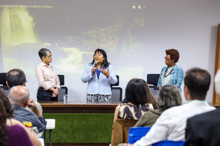 03.07.24 - Assinatura do Termo de Adesão do Dimensionamento da Força de Trabalho - DFT - com o MGI (18) - Foto Lohana Chaves.JPG