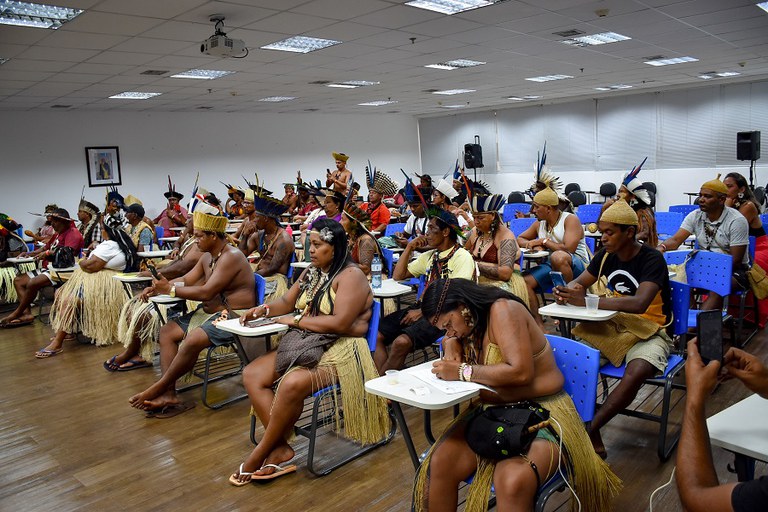 Reunião com a Coordenação do Movimento Unido dos Povos e a Organizações Indigenas da Bahia - Foto José Rui Gavião (3).jpg