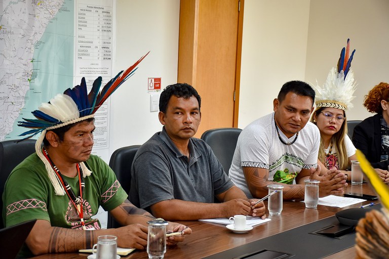 Reunião com a organização das lideranças Indígenas Mura de Careiro - OLIMCV - foto José Rui Gavião (3).jpg