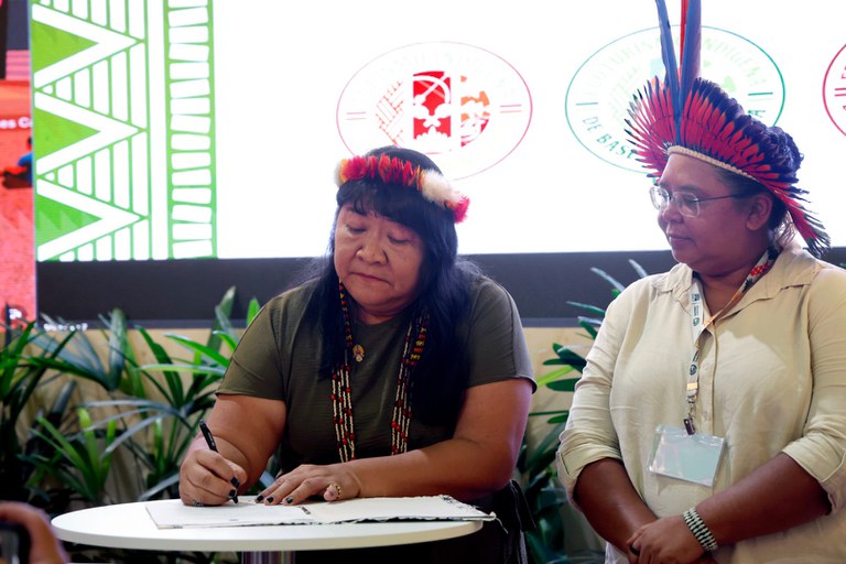 1 - 19.11.25 - COP30 - Atos da Funai - Lançamento de Selos de Turismo - Foto Mayra Wapichana (8).JPG