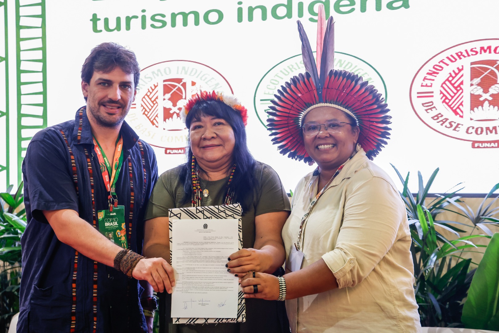 2 - 19.11.25 - COP30 - Atos da Funai - Lançamento de Selos de Turismo - Foto Mayra Wapichana (7).jpg