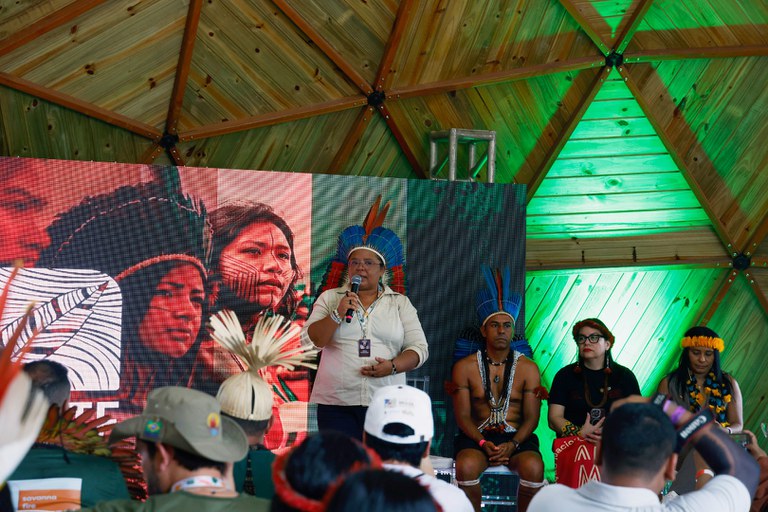 11.11.2025 - COP30 -Ciclos COParente @ Mayra Wapichana_FUNAI (32).JPG