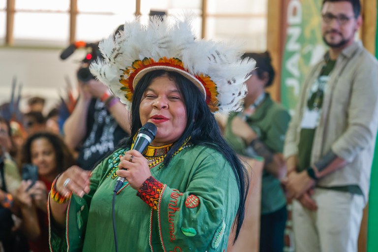 5 - 18.11.2025 - COP30 - Atos da FUNAI - Territórios Vivos estratégias às mudanças climáticas @ Mayra Wapichana_Funai-12.jpg