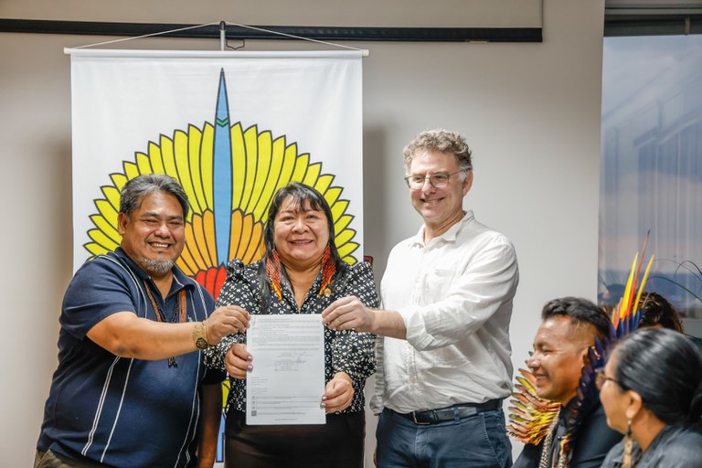 15.10.2025 - Assinatura ACT - Funai, COIAB, TNC @ Mayra Wapichana_FUNAI-24.jpg