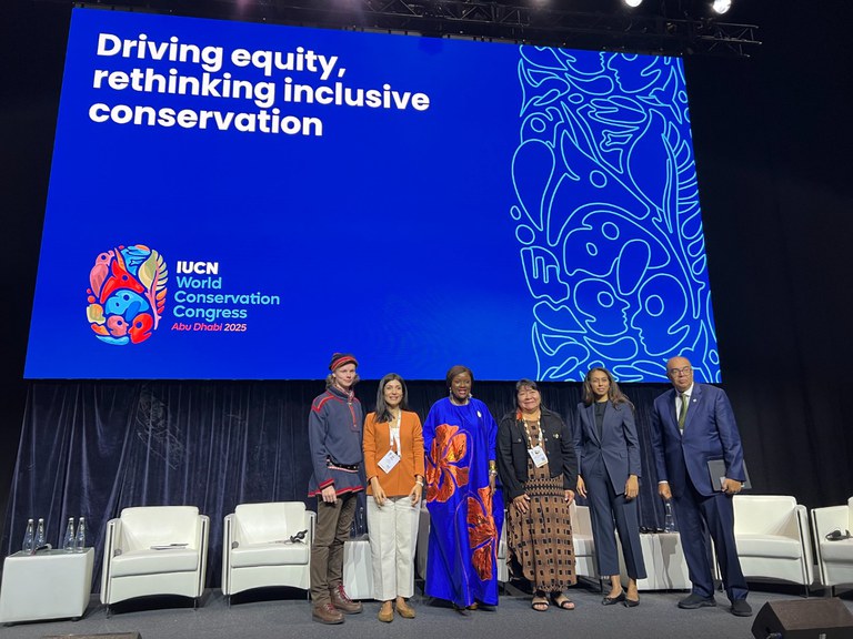 09.10.2025 - Agenda Presidenta em Abu Dha (10).jpg