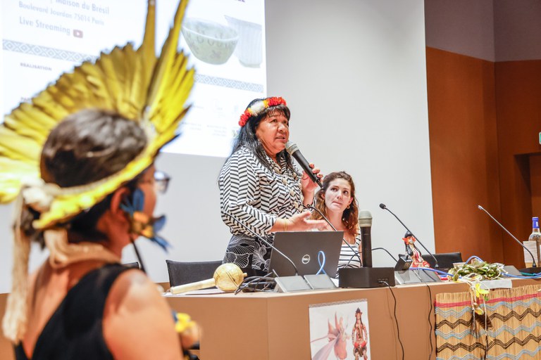 1 - Colóquio sobre Experiências Museográficas-Paris-França @ Mayra Wapichana-12.jpg