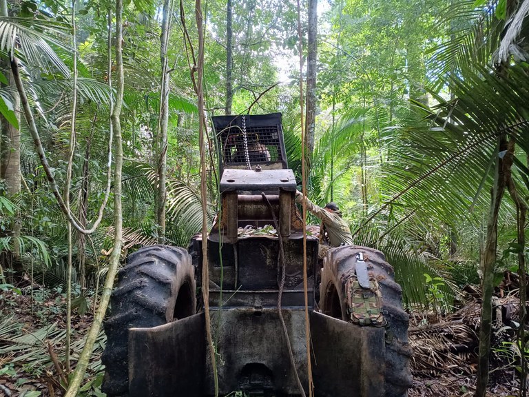 WhatsApp Image 2025-04-04 at 09.37.47 (1).jpeg