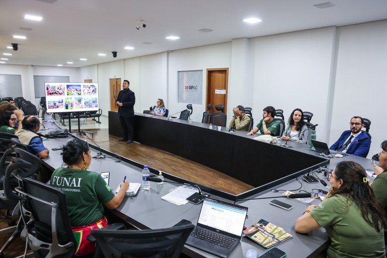 23.07.2025 - Encontro com servidores CRs do Acre @ Mayra Wapichana_FUNAI-9.jpg