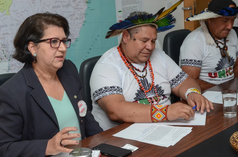 Reunião com Dep Leni de Assis, com Organização Indígena Unica @ Mário Vilela_FUNAI (9).jpg