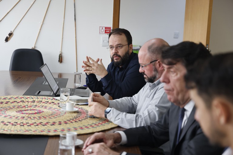 24.09.2025- Reunião sobre licenciamento - empresários_credito_Mayra Wapichana (2).JPG