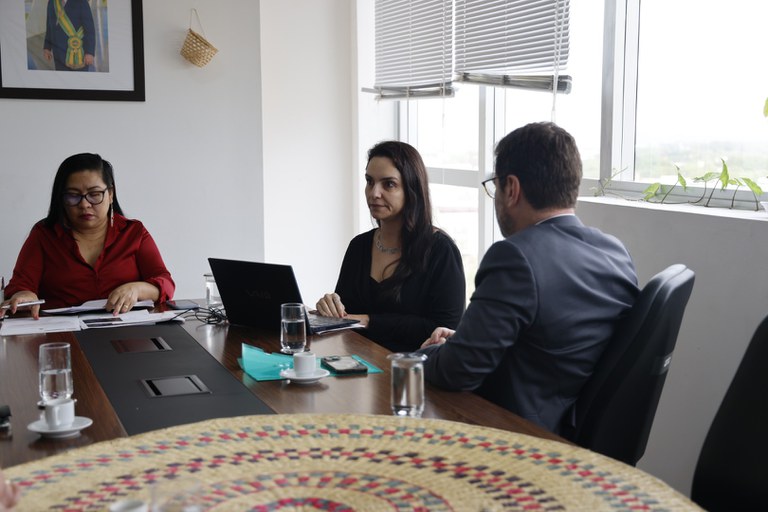 24.09.2025- Reunião sobre licenciamento - empresários_credito_Mayra Wapichana (3).JPG