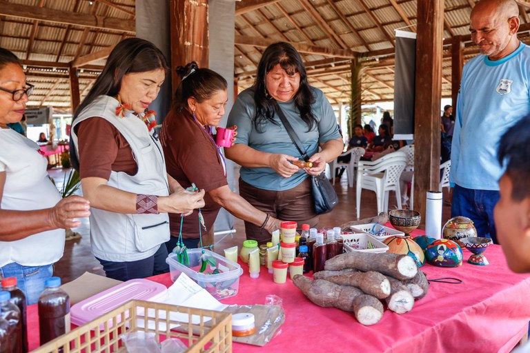 24.10.2025-  II Encontro de Mulheres na Barata @ Mayra Wapichana_FUNAI-48 (2).jpg