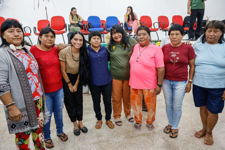 13 - 04.11.2025 - Diálogo Políticas Públicas indígenas Xavante_Barra do Garça @ Mayra Wapichana_FUNAI-3.jpg