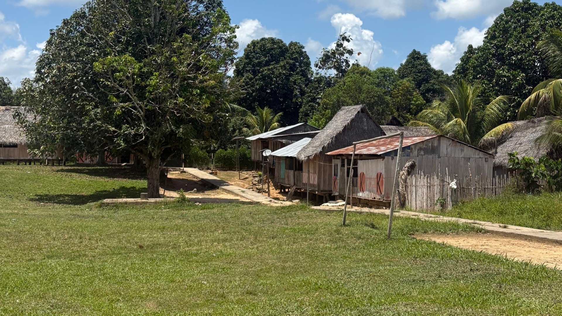 18.09.25 - Reencontro dos povos Nawa e Kapanawa no Peru - Foto Ykarunī Nawa (3).jpeg