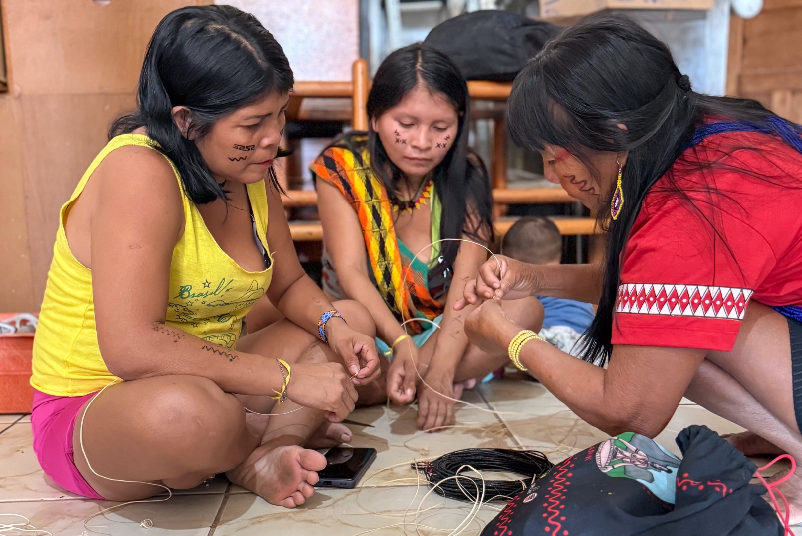 8 a 12.12.25 - Oficina de Precificação e Intercâmbio com as artesãs Yanomami @ Divulgação FUNAI-30.jpg