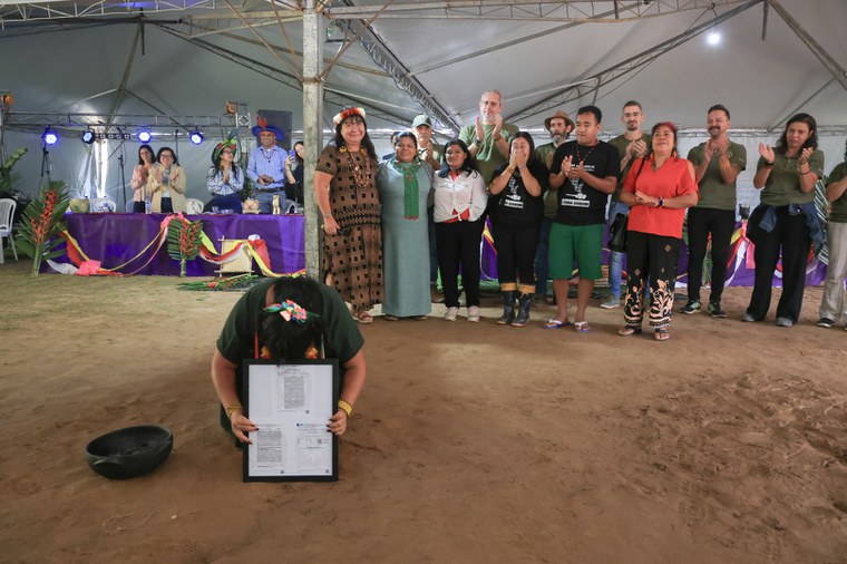 Comemoração da homologação da TI Morro dos Cavalos - Foto Mário Vilela Ascom Funai (30).jpg