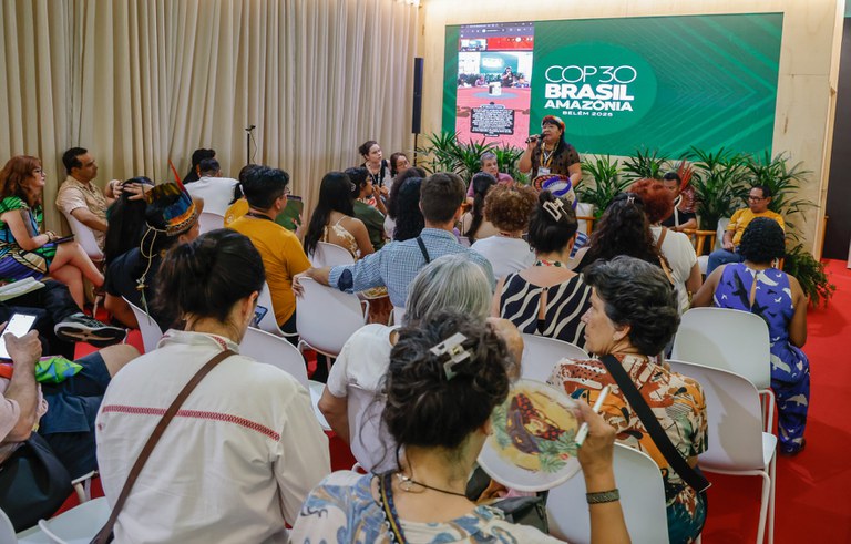 CAPA - 17.11.2025 - COP30 - COIAB Avanços e Desafios Território Indígena @ Mayra Wapichana_FUNAI-18.jpg