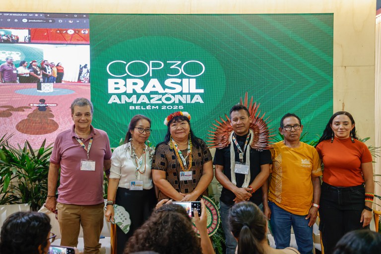 FOTO 7 - 17.11.2025 - COP30 - COIAB Avanços e Desafios Território Indígena @ Mayra Wapichana_FUNAI-24.jpg