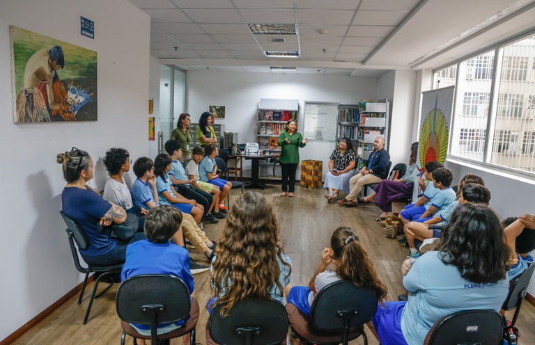 15.04.2026 - Alunos da rede publica visitam biblioteca da FUNAI @ Elvio Pankararu_FUNAI-11.jpg