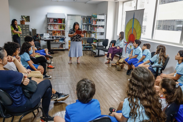 15.04.2026 - Alunos da rede publica visitam biblioteca da FUNAI @ Elvio Pankararu_FUNAI-15.jpg