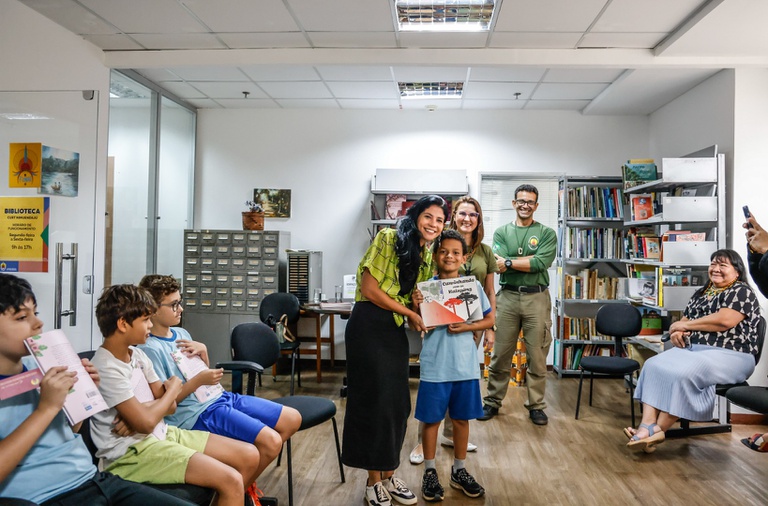 15.04.2026 - Alunos da rede publica visitam biblioteca da FUNAI @ Elvio Pankararu_FUNAI-16.jpg
