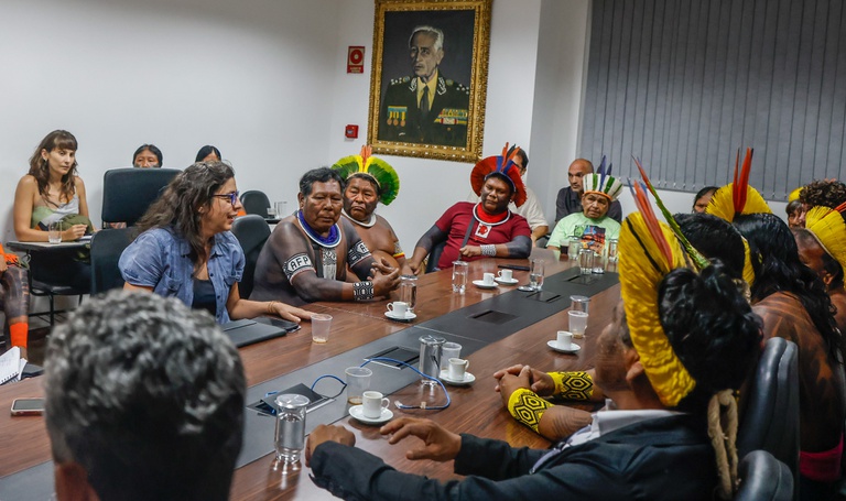 07.04.2026 -Reunião Raoni Metuktire (4).jpg