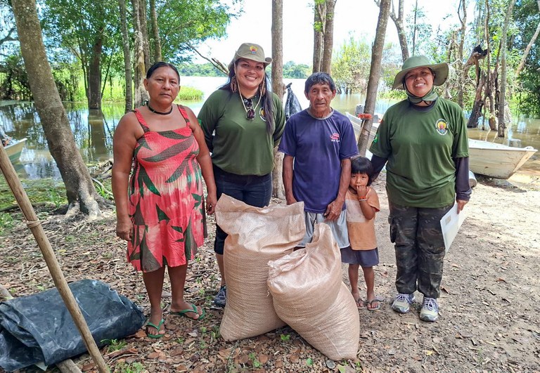 Entrega de sementes de milho - povo Kawaiweté @ divulgação_FUNAI (8).jpg