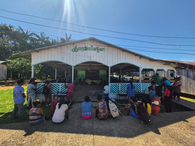 casa de reunião.jpg