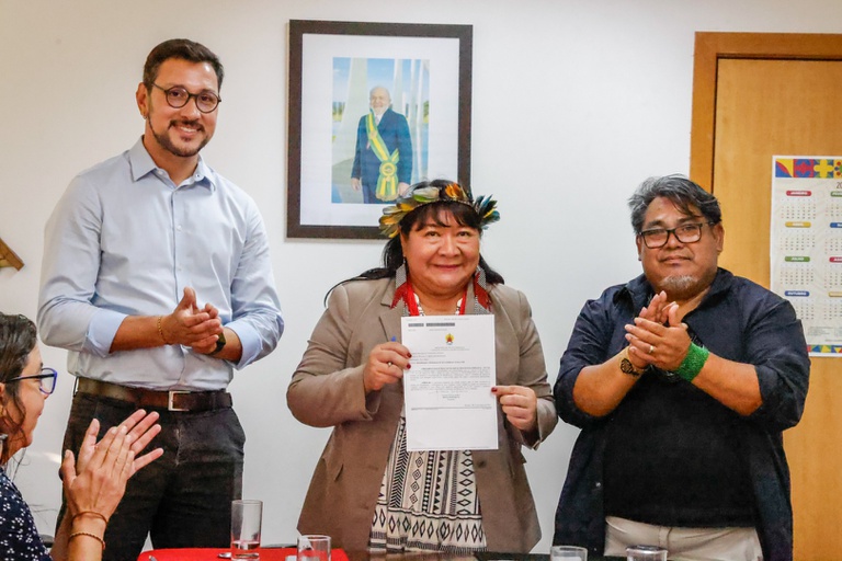 25.03.2026 - Cerimonia de Assinatura de RCID @ Mayra Wapichana_FUNAI-40.JPG