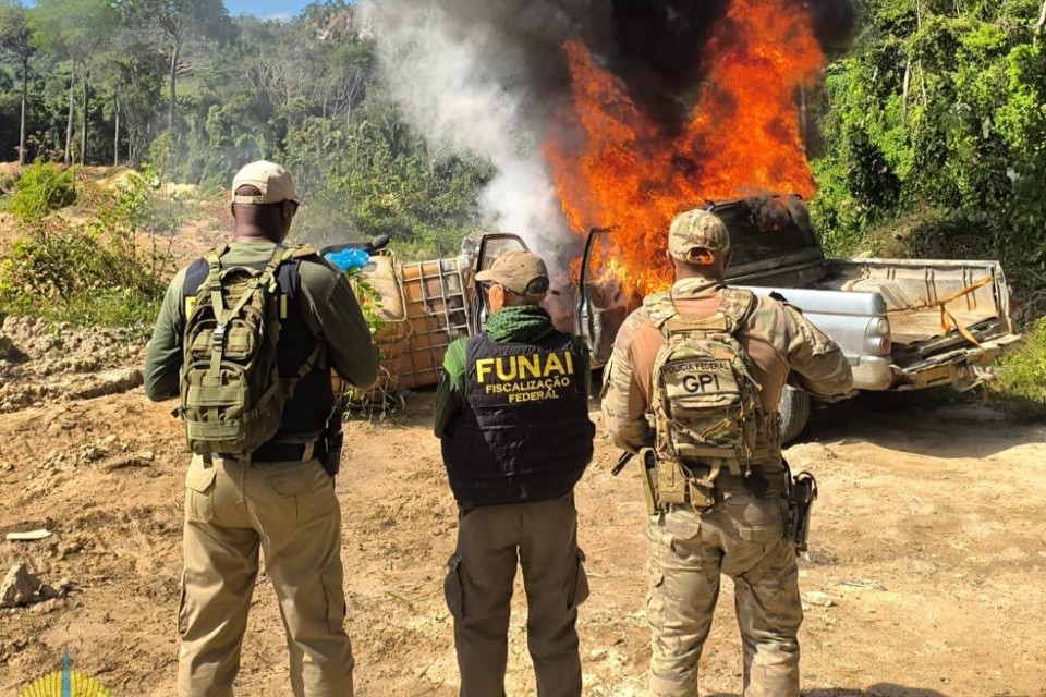Funai participa de operação que combate garimpo ilegal na Terra Indígena Kayapó