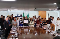 Presidente Lula sanciona três leis que ampliam proteção a mulheres indígenas e reforçam combate à violência doméstica