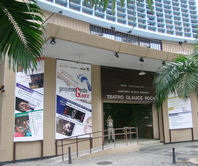 Teatro Glauce Rocha – fachada (foto: Luciana Avellar)