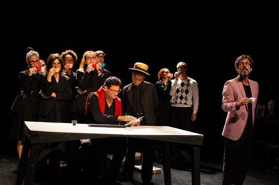 'Gente de Bem'_Cia. Comparsaria Teatral_Texto 'Asco'. Foto Lia Ximenes