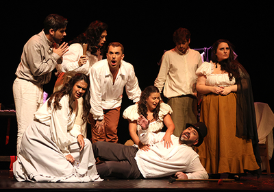 Companhia Melodramática entra em curta temporada no Teatro Dulcina, do dia 24 a 26 de abril