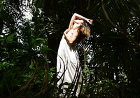 Solo de dança de Livia Mikai, nasce como uma travessia sensível entre corpo, natureza e ancestralidade. Os ingressos custam R$ 46 (inteira) e R$ 23 (meia)