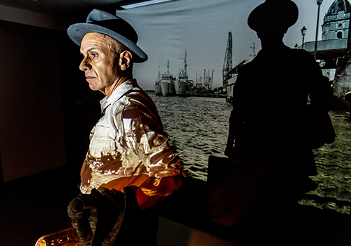 Espetáculo ' O cachorro que se recusou a morrer ' - foto: Fernando Valle