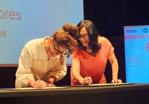 Presidenta da Funarte Maria Marighella e diretora do Teatro a Mil Carmen Romero participam de evento no Chile - Foto: Fundação Teatro a Mil