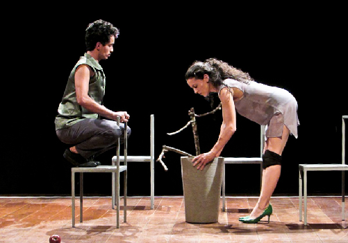 Cia. Mineira de Teatro apresenta a peça Outono na Funarte