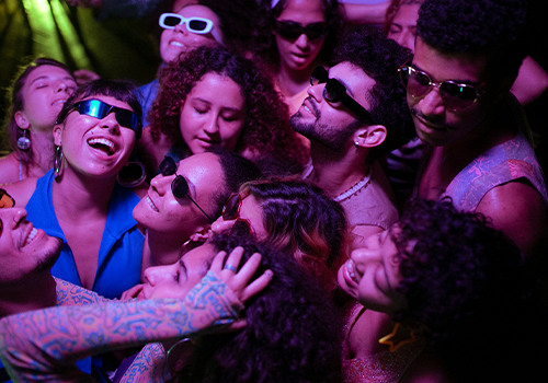 “Desesperados (o jogo) ou um número poético em meio à multidão” - foto: Rafael Sadim