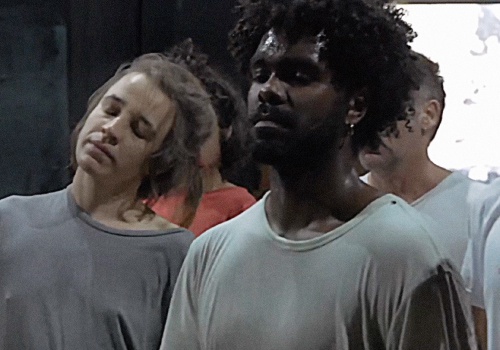 Transe em Tropico. Imagem: vídeo da rede social do Núcleo Cinematografico de Dança. Edição CCOM - Funarte