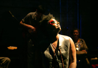 Mayara Baptista canta Itamar Assumpção no Teatro Cacilda Becker