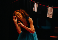 Monólogo ‘Instruções para descer uma escada’ chega ao Teatro Dulcina, no Rio