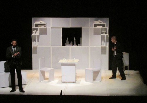 Espetáculo 'Namíbia, Não!', no Teatro Dulcina_2015. Foto -antiga rede social do teatro
