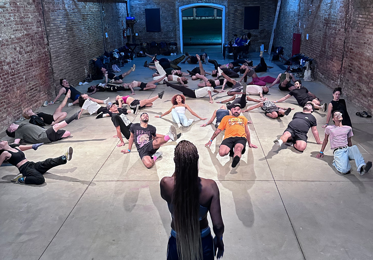 'Vogue Your Way' - foto: Vitória Luz