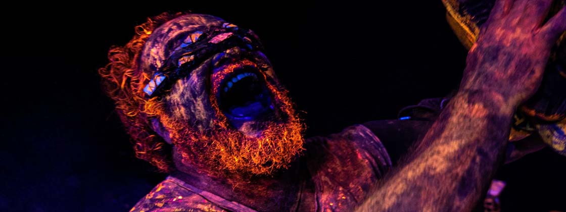 Espetáculo 'Sísifos', da companhia mineira Candongas, chega ao Teatro Dulcina, no Rio