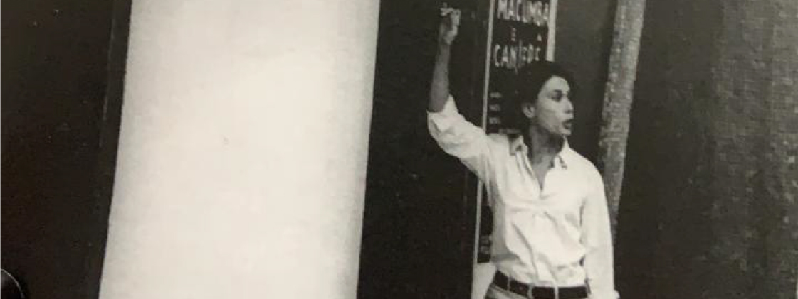 Episódio de podcast é gravado ao vivo no Teatro de Arena, em São Paulo